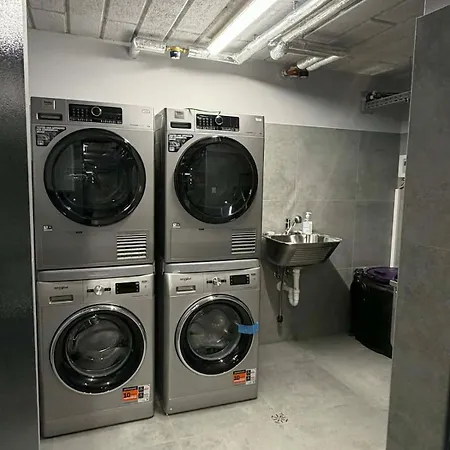 Vis A Vis Apartament *